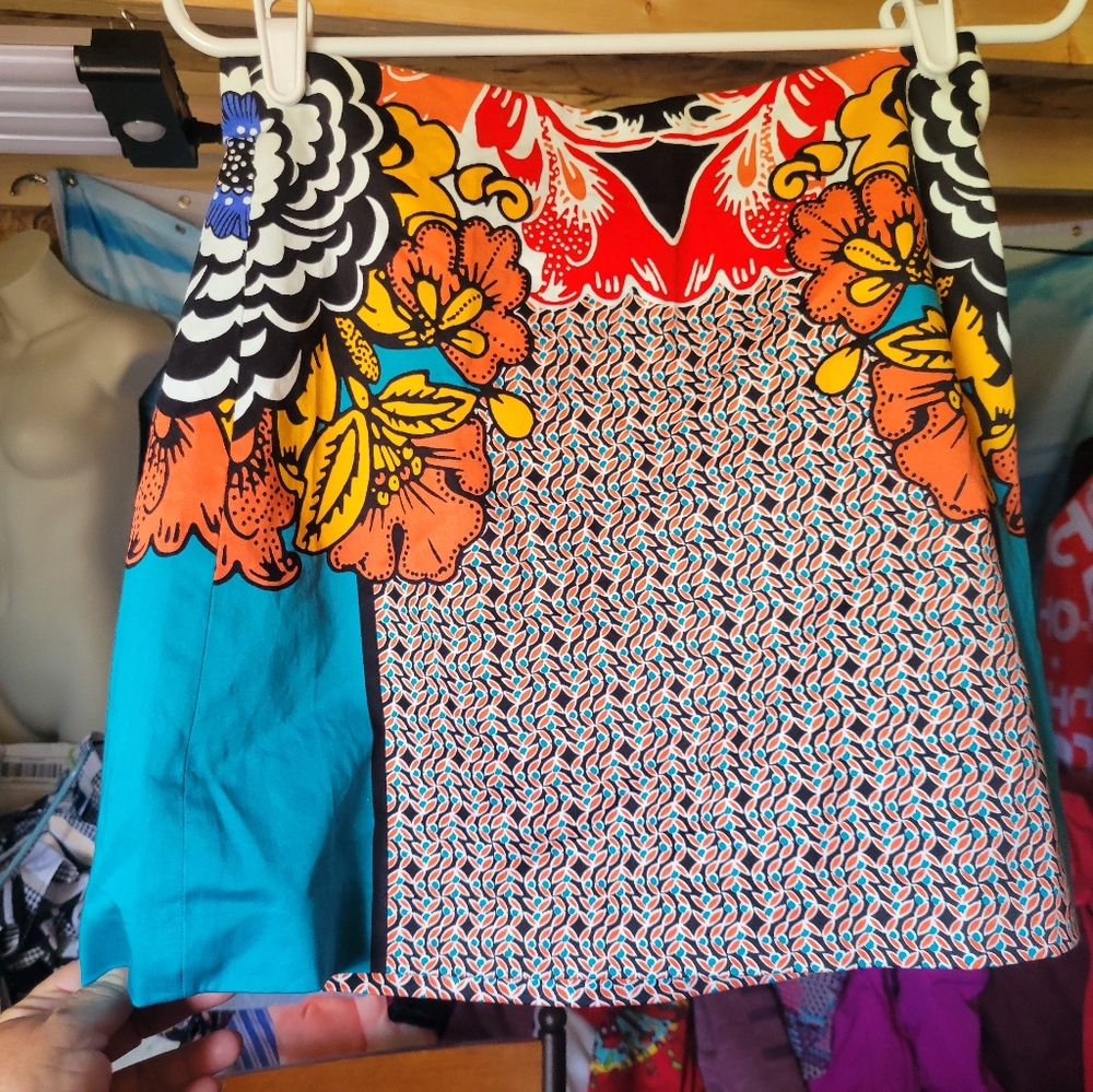 Express NWOT Colorful Patterned Mini Skirt Size 4